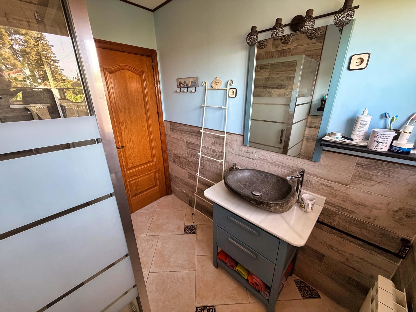 5 soverom Hus til salgs i Barcelona by med garasje - € 425 000 (Ref: 9988590)