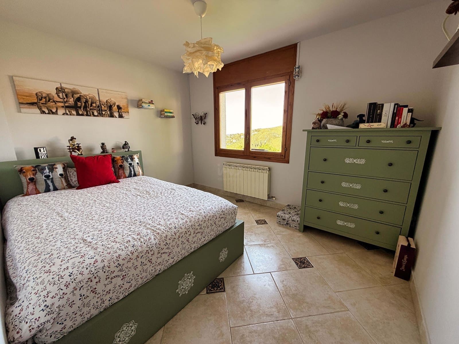 5 soverom Hus til salgs i Barcelona by med garasje - € 425 000 (Ref: 9988590)