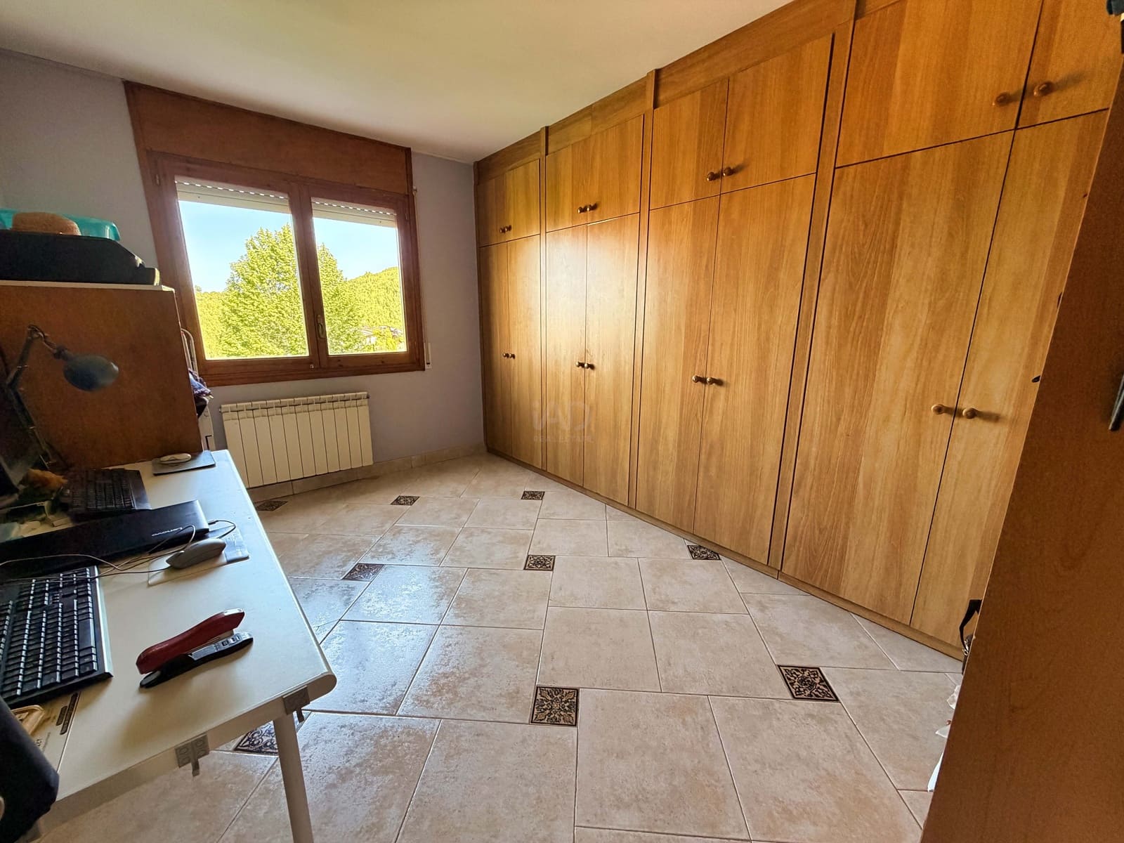 5 soverom Hus til salgs i Barcelona by med garasje - € 425 000 (Ref: 9988590)