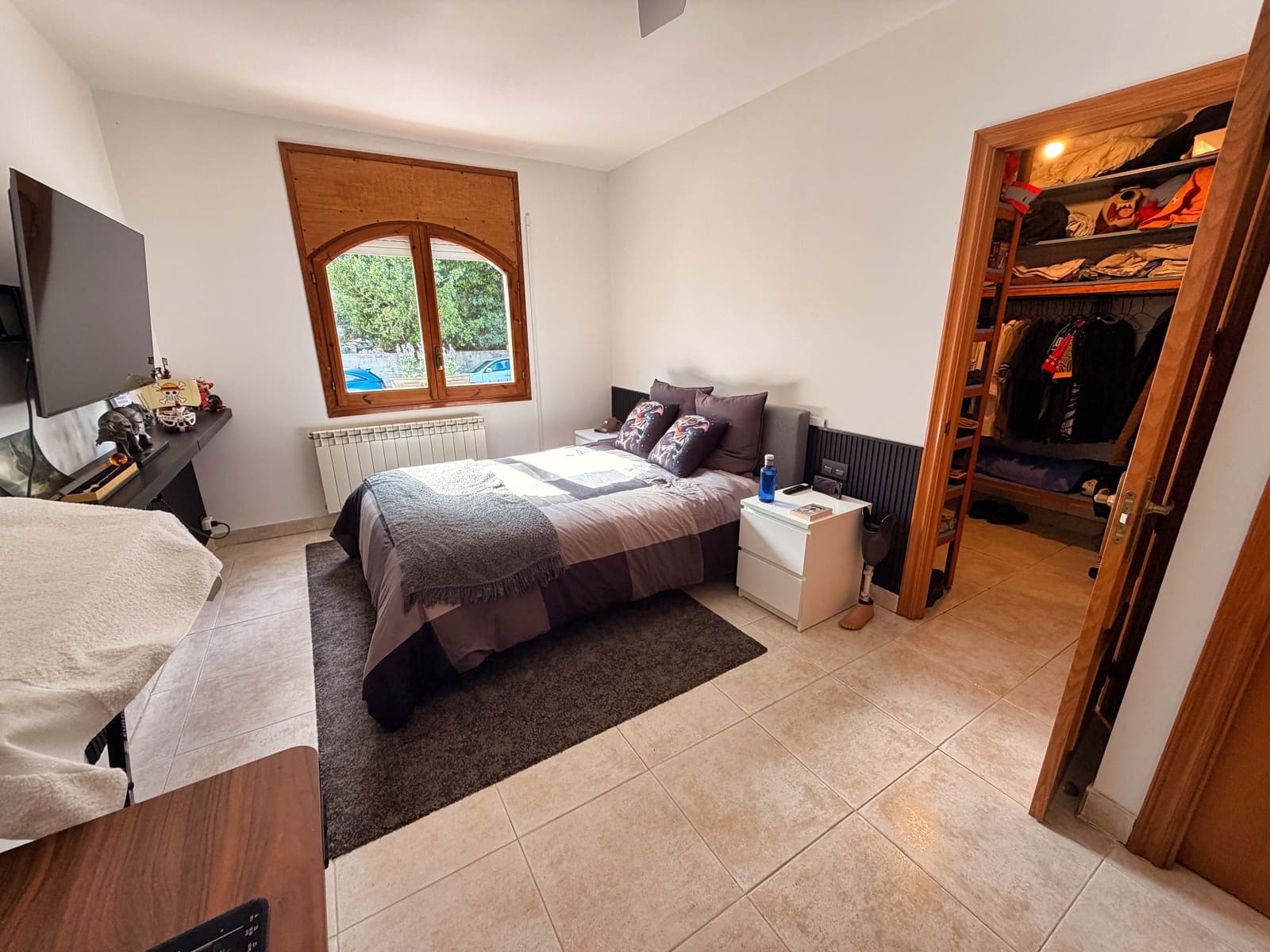 5 soverom Hus til salgs i Barcelona by med garasje - € 425 000 (Ref: 9988590)