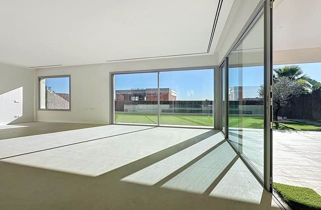 5 sovrum Villa till salu i Sitges med pool garage - 2 490 000 € (Ref: 9988591)