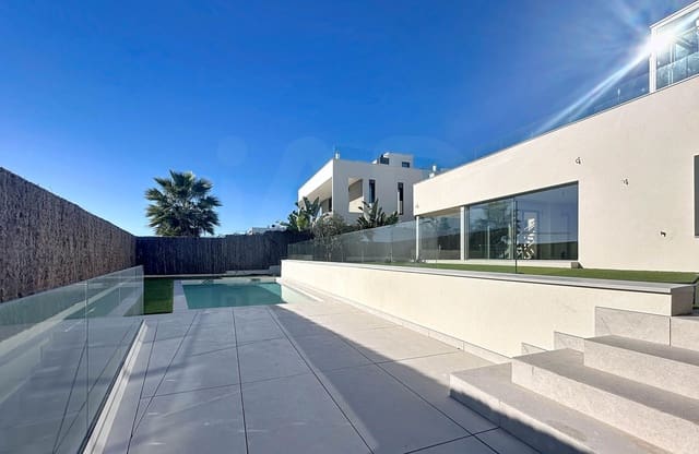 5 sovrum Villa till salu i Sitges med pool garage - 2 490 000 € (Ref: 9988591)