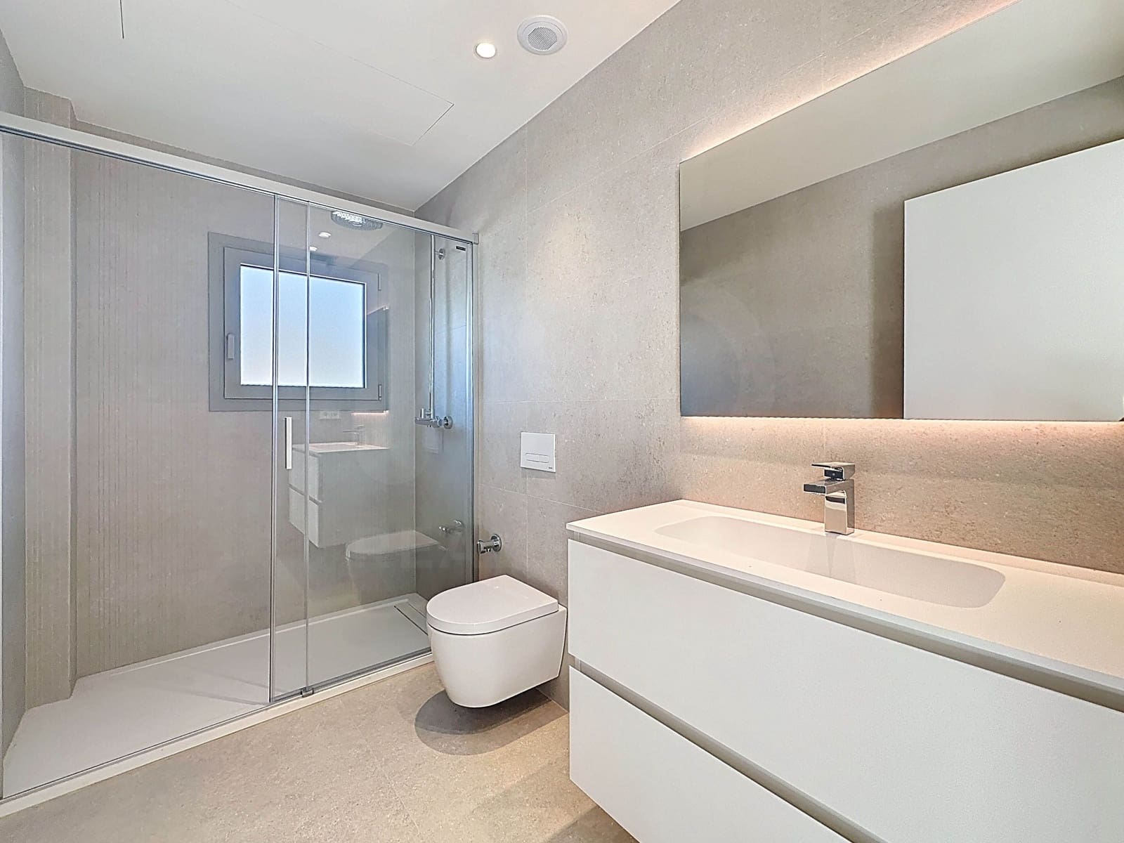 5 bedroom Villa for sale in Sitges with pool garage - € 2,690,000 (Ref: 9988591)