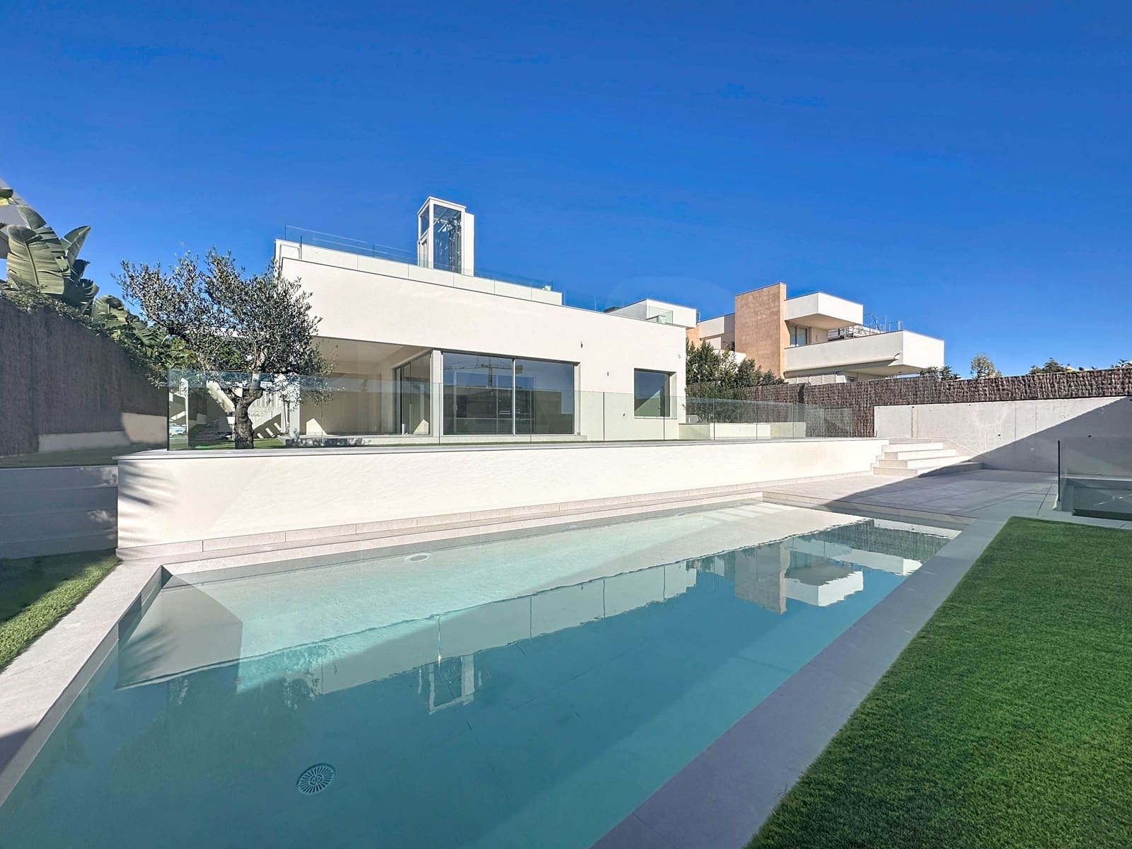 5 bedroom Villa for sale in Sitges with pool garage - € 2,690,000 (Ref: 9988591)