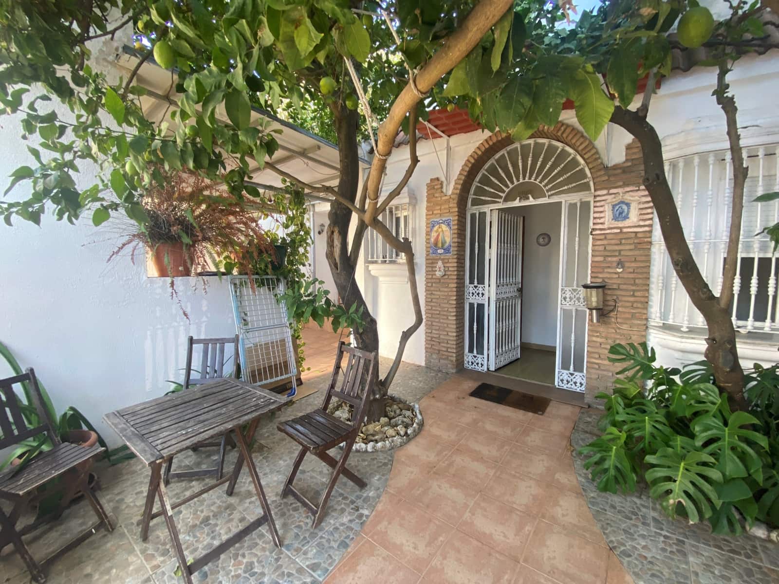 Adosado de 6 habitaciones en Cádiz ciudad en venta - 270.000 € (Ref: 9988597)