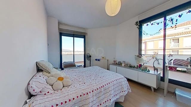 4 soveværelse Lejlighed til salg i Sur, Castelló de la Plana - € 314.990 (Ref: 9988598)
