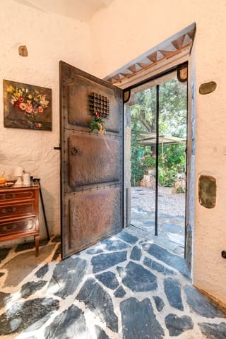 3 slaapkamer Huis te koop in Gerona stad met garage - € 505.000 (Ref: 9988599)