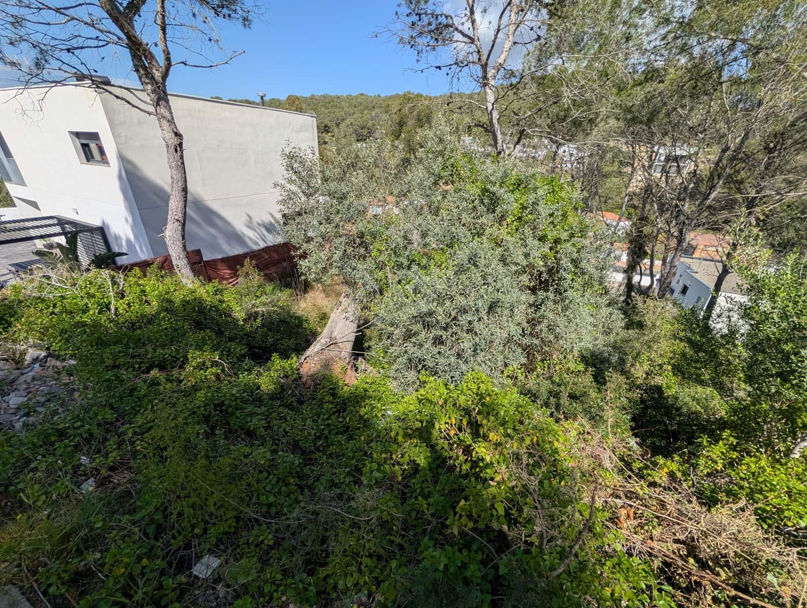 Terrain à Bâtir à vendre à Barcelone ville - 137 000 € (Ref: 9988603)