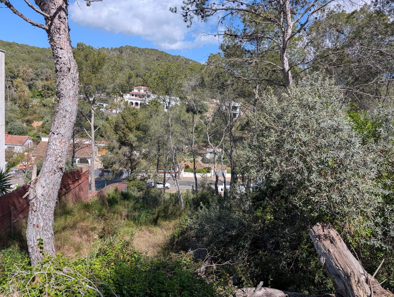 Terrain à Bâtir à vendre à Barcelone ville - 137 000 € (Ref: 9988603)
