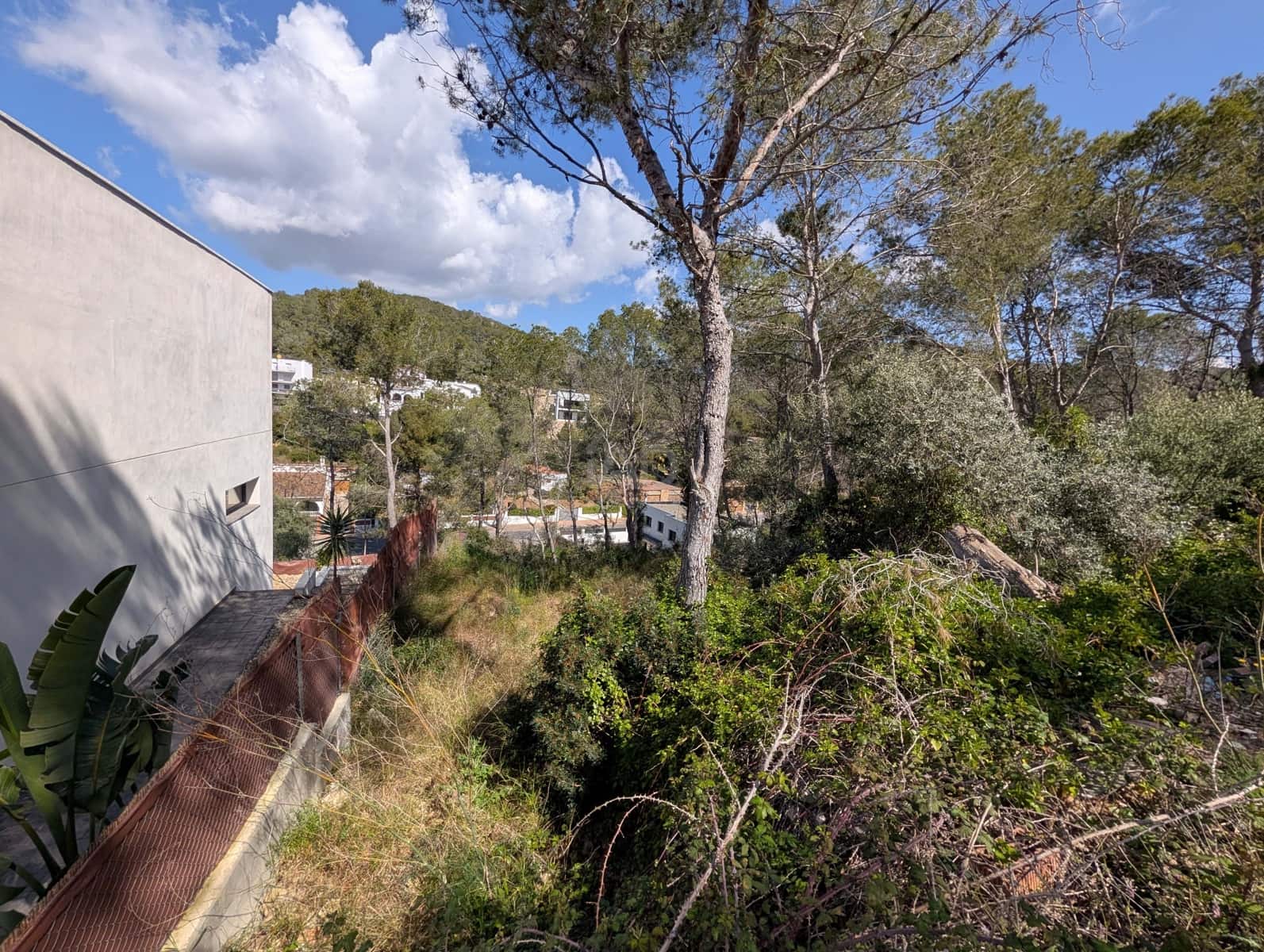 Terrain à Bâtir à vendre à Barcelone ville - 137 000 € (Ref: 9988603)