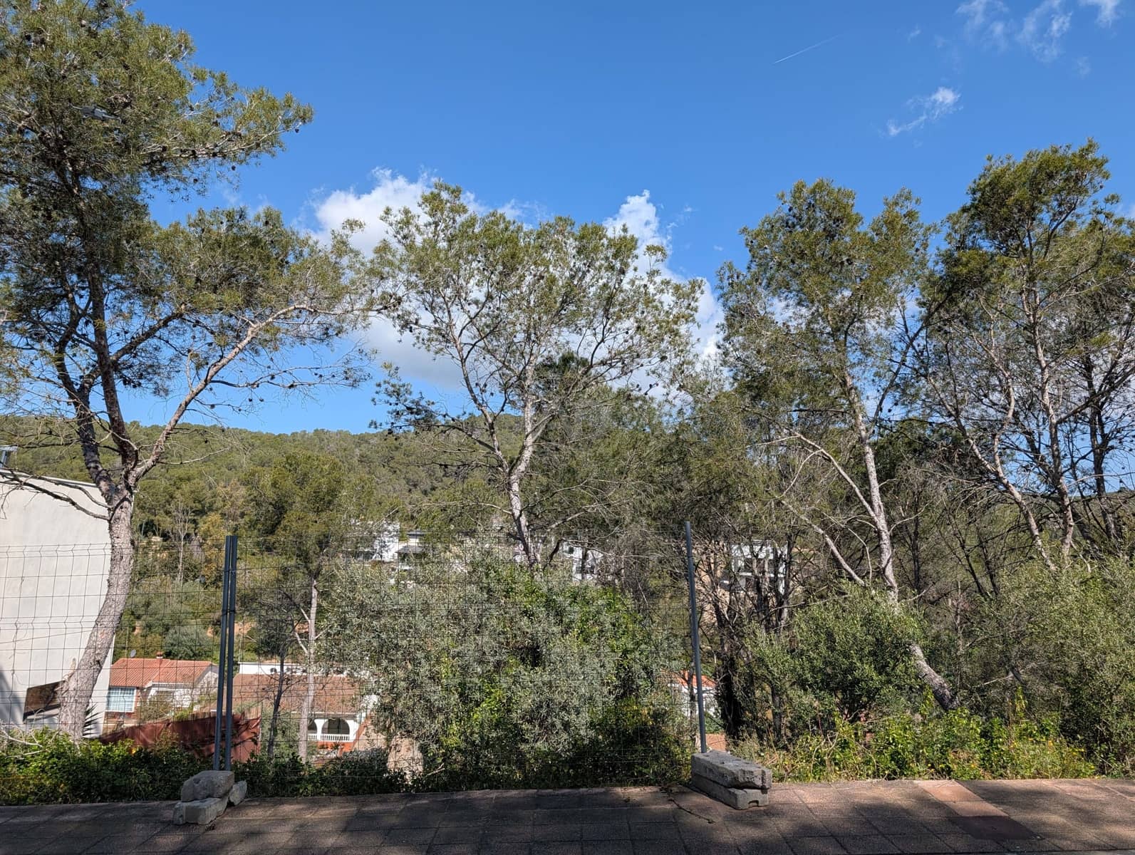 Terrain à Bâtir à vendre à Barcelone ville - 137 000 € (Ref: 9988603)