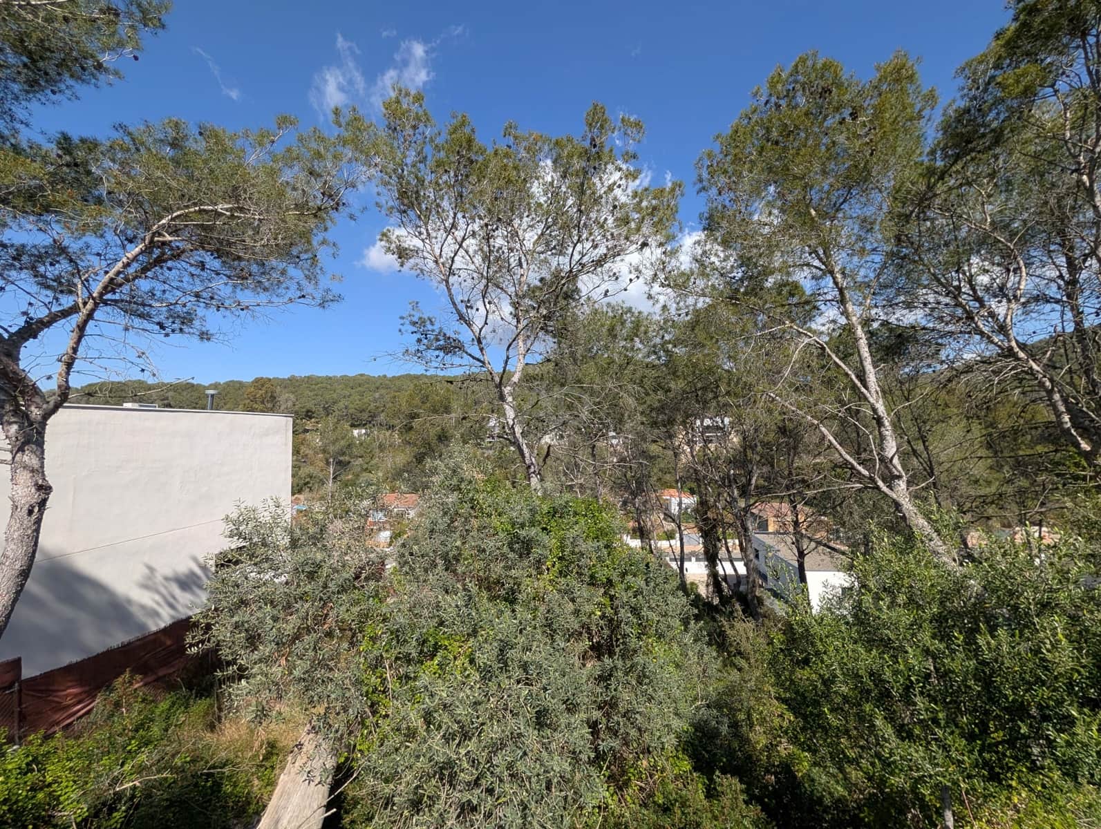 Terrain à Bâtir à vendre à Barcelone ville - 137 000 € (Ref: 9988603)