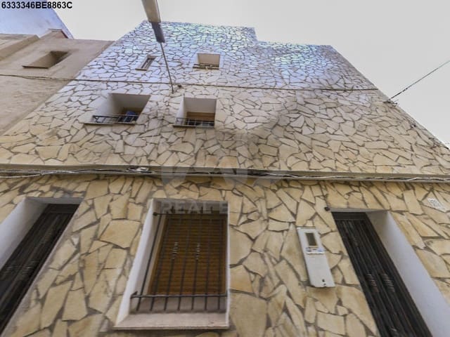 Casa de 4 habitaciones en Vinaròs en venta - 208.000 € (Ref: 9988607)