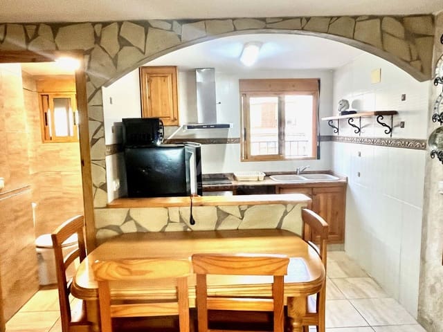Casa de 4 habitaciones en Vinaròs en venta - 208.000 € (Ref: 9988607)
