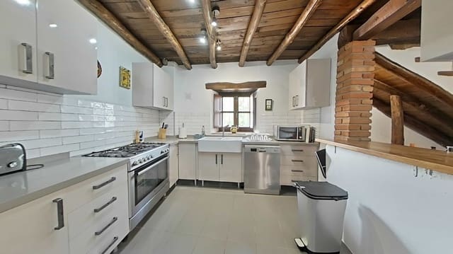 5 sypialnia Finka/Dom wiejski na sprzedaż w Cortes de la Frontera z basenem - 399 950 € (Ref: 9988610)
