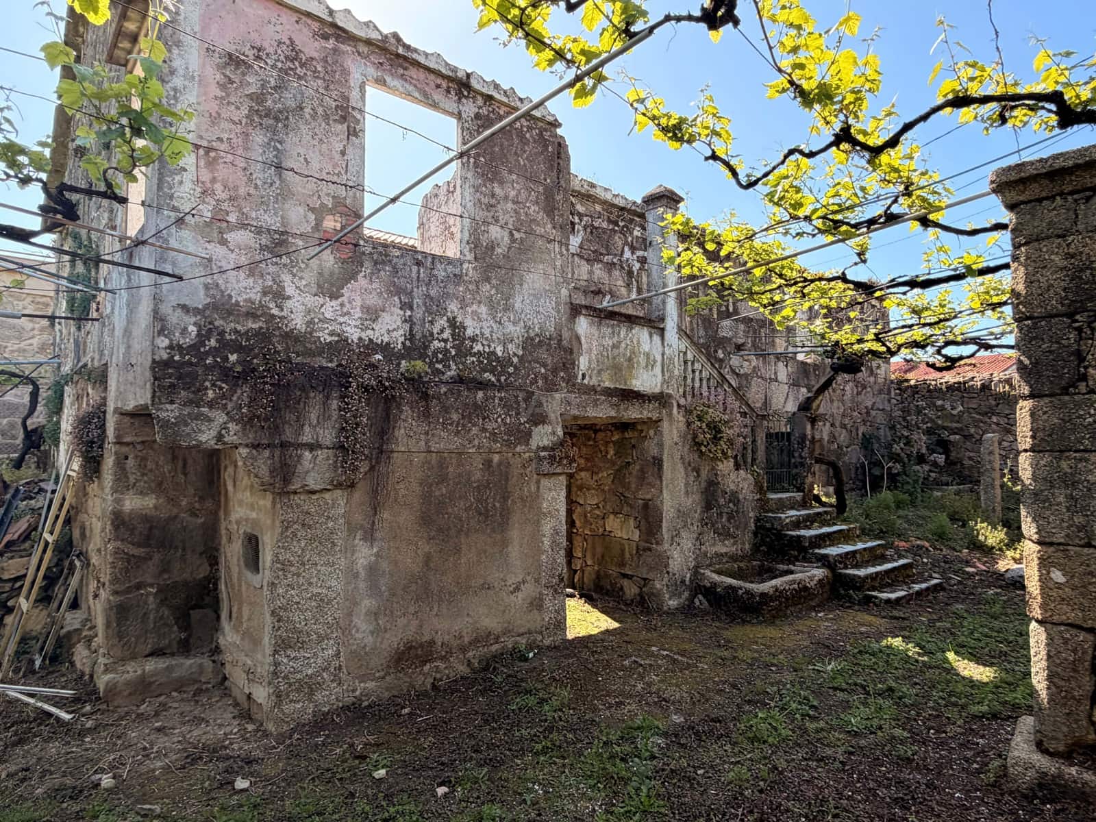 4 Zimmer Haus zu verkaufen in Pontevedra Stadt mit Garage - 125.000 € (Ref: 9988612)