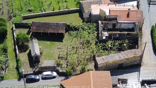 4 Zimmer Haus zu verkaufen in Pontevedra Stadt mit Garage - 125.000 € (Ref: 9988612)