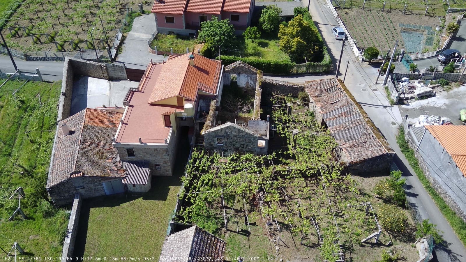 4 Zimmer Haus zu verkaufen in Pontevedra Stadt mit Garage - 125.000 € (Ref: 9988612)