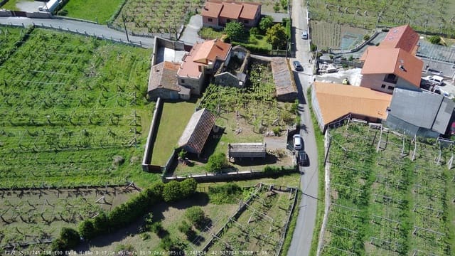 4 Zimmer Haus zu verkaufen in Pontevedra Stadt mit Garage - 125.000 € (Ref: 9988612)