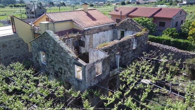 4 Zimmer Haus zu verkaufen in Pontevedra Stadt mit Garage - 125.000 € (Ref: 9988612)