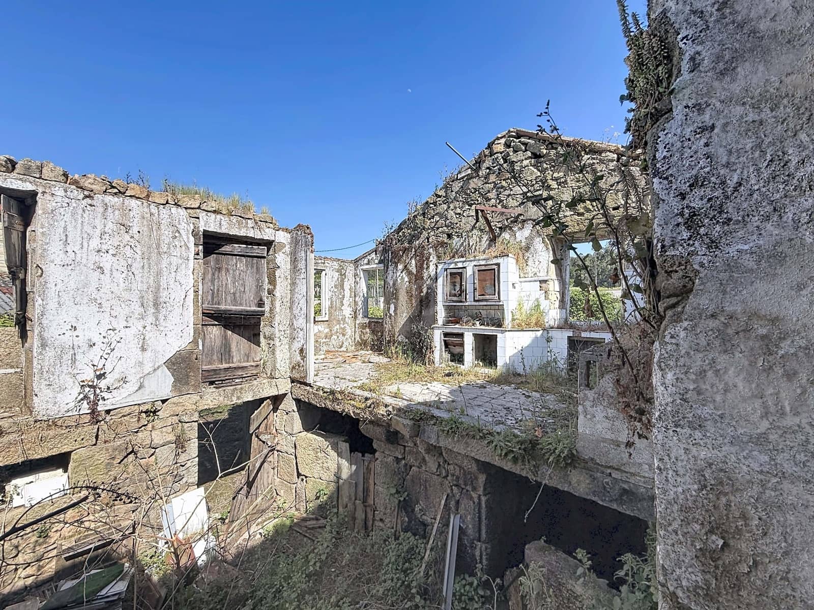 4 Zimmer Haus zu verkaufen in Pontevedra Stadt mit Garage - 125.000 € (Ref: 9988612)