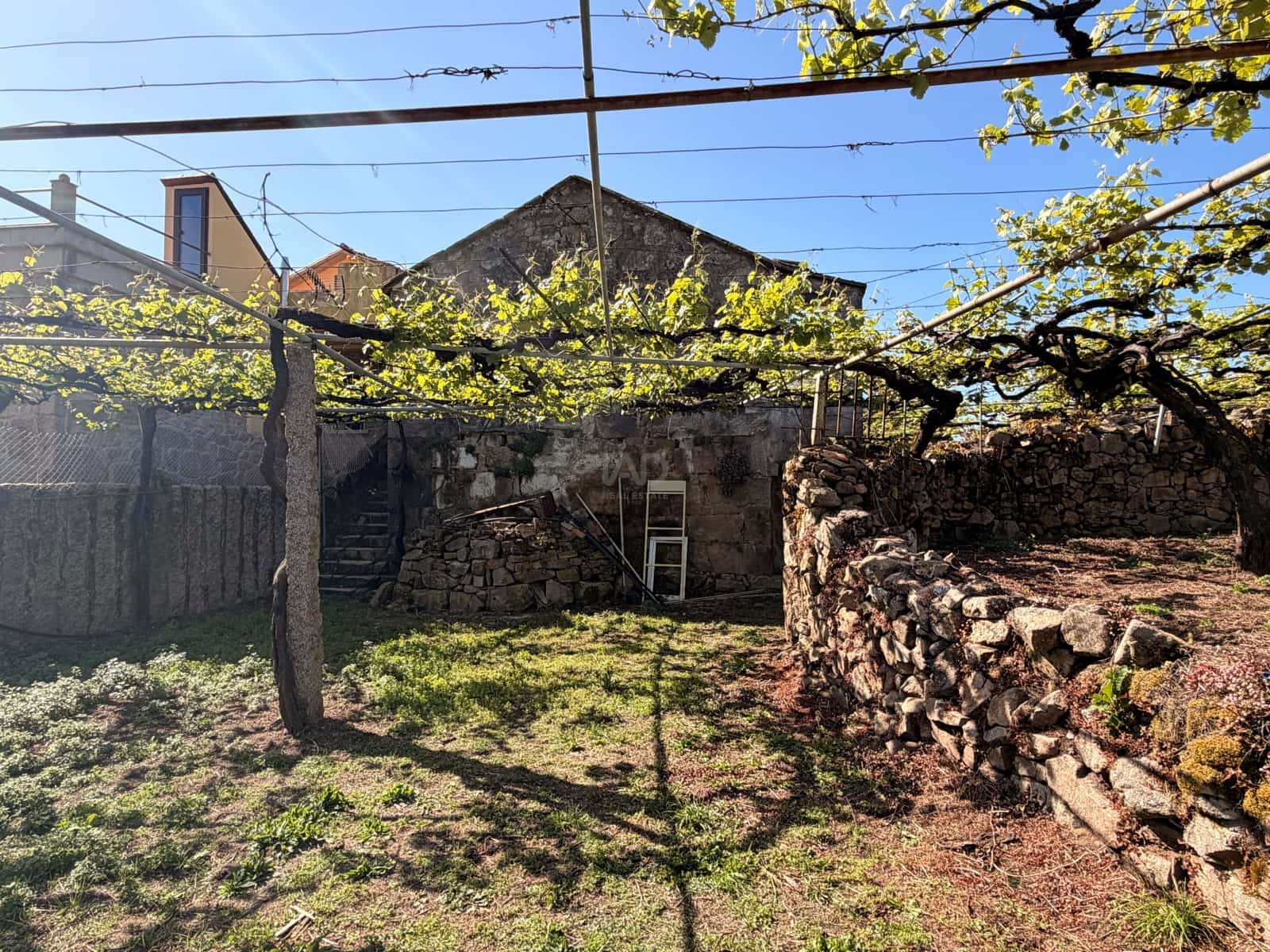 4 Zimmer Haus zu verkaufen in Pontevedra Stadt mit Garage - 125.000 € (Ref: 9988612)