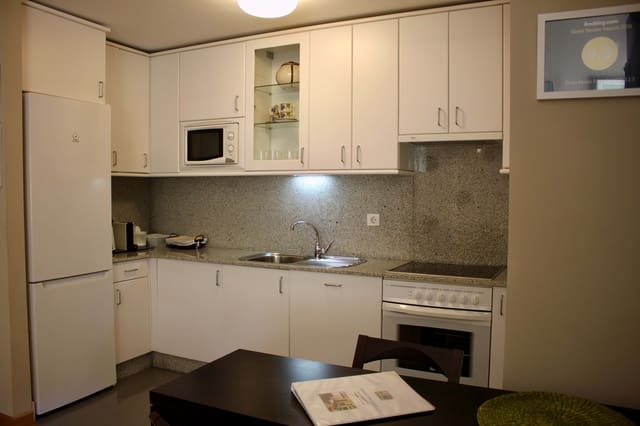 1 soverom Leilighet til salgs i Pontevedra by med svømmebasseng garasje - € 175 000 (Ref: 9988614)