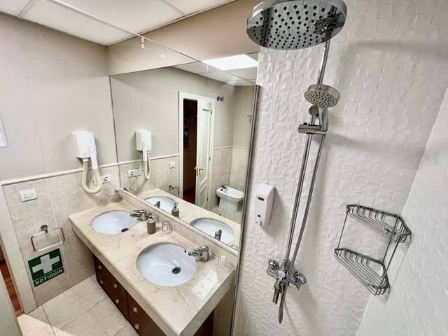 1 soverom Leilighet til salgs i Pontevedra by med svømmebasseng garasje - € 175 000 (Ref: 9988614)