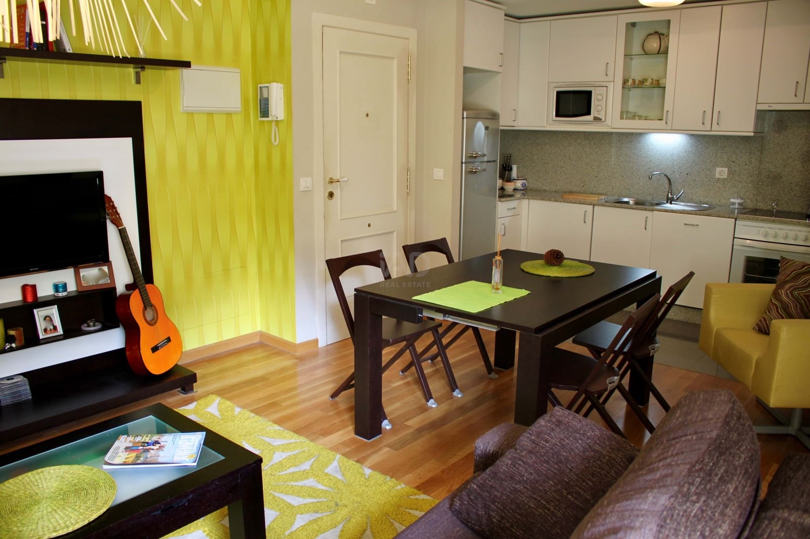 1 sovrum Lägenhet till salu i Pontevedra stad med pool garage - 175 000 € (Ref: 9988614)