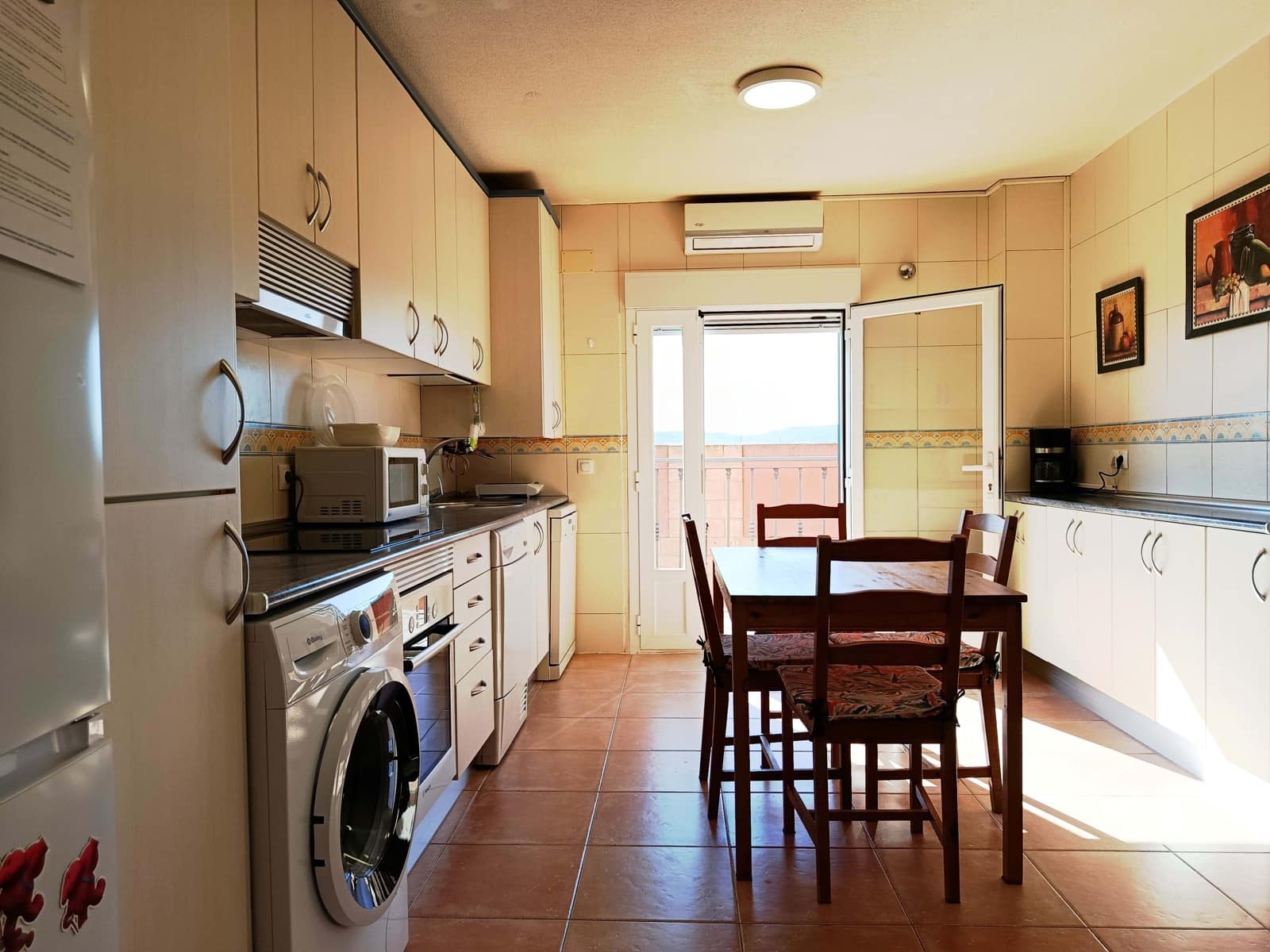 4 sypialnia Dom na sprzedaż w Miasto Madryt z garażem - 495 000 € (Ref: 9988615)