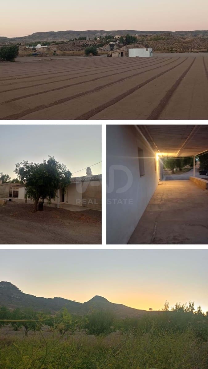2 sypialnia Finka/Dom wiejski na sprzedaż w Lorca z garażem - 370 000 € (Ref: 9988619)