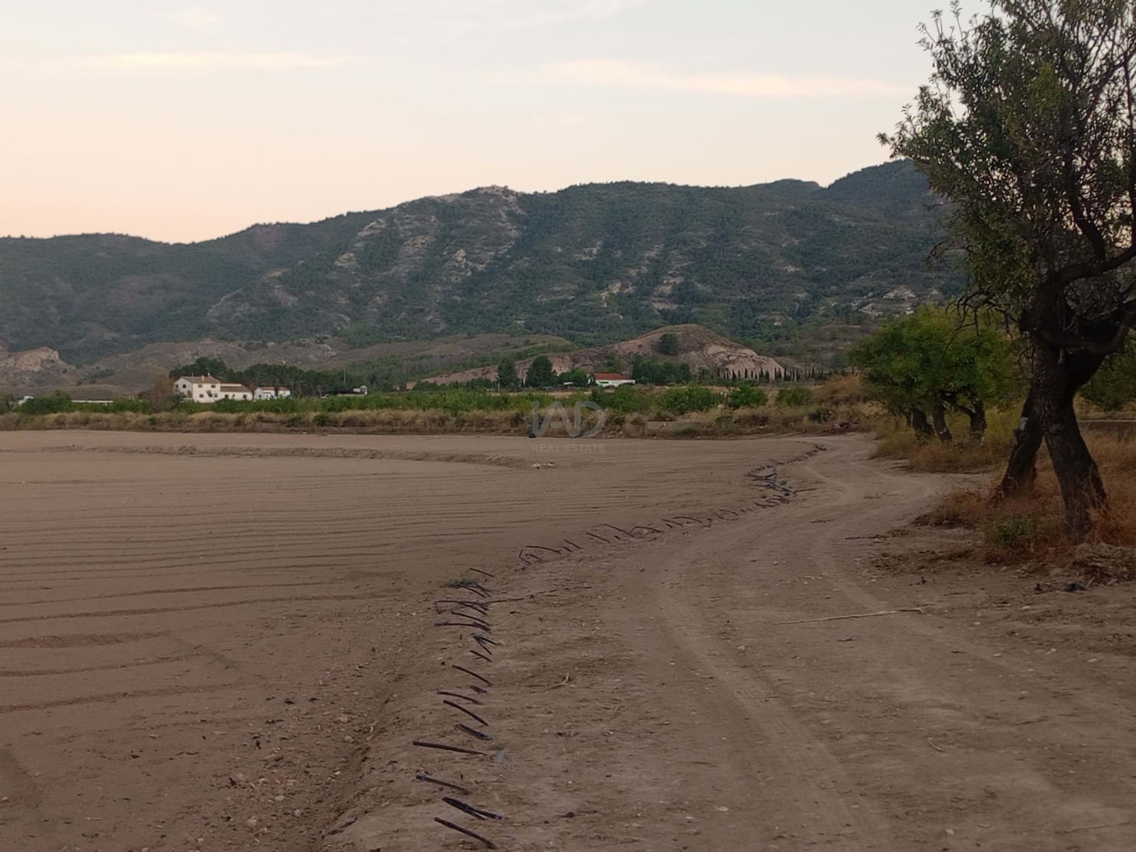 2 sypialnia Finka/Dom wiejski na sprzedaż w Lorca z garażem - 370 000 € (Ref: 9988619)