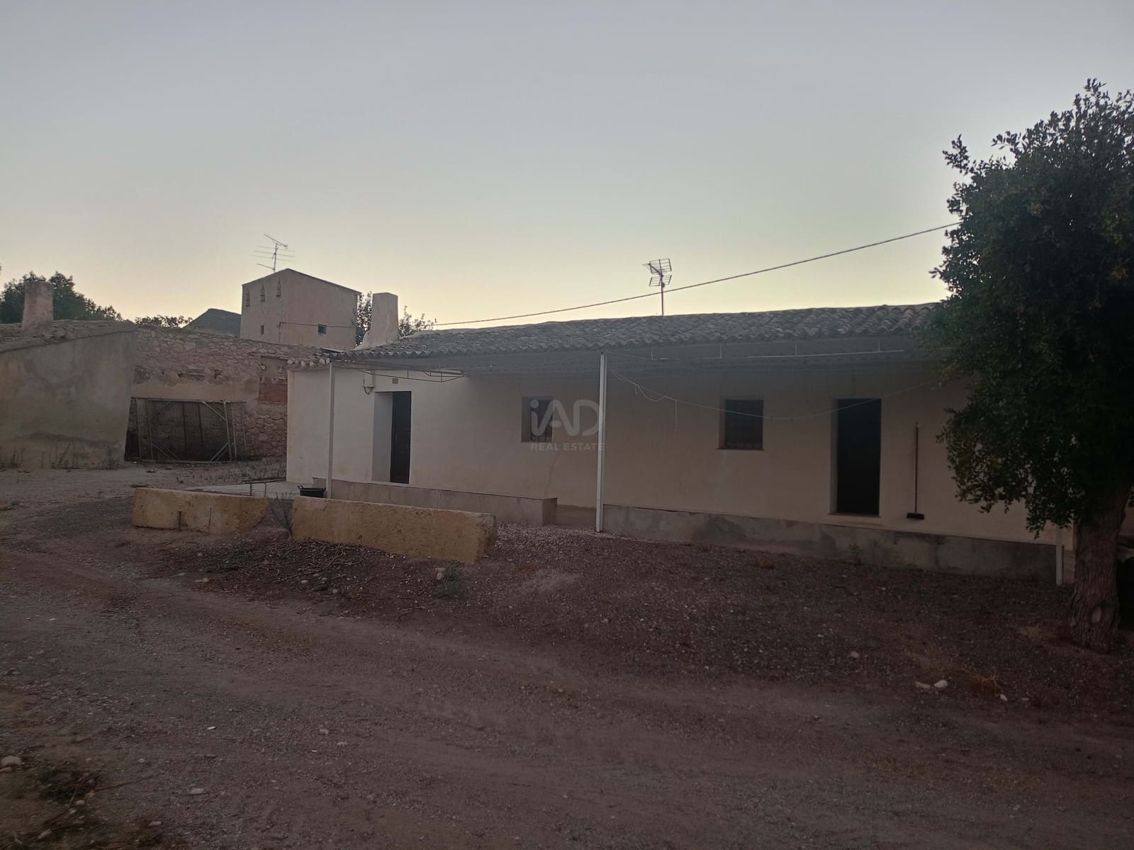 2 sypialnia Finka/Dom wiejski na sprzedaż w Lorca z garażem - 370 000 € (Ref: 9988619)