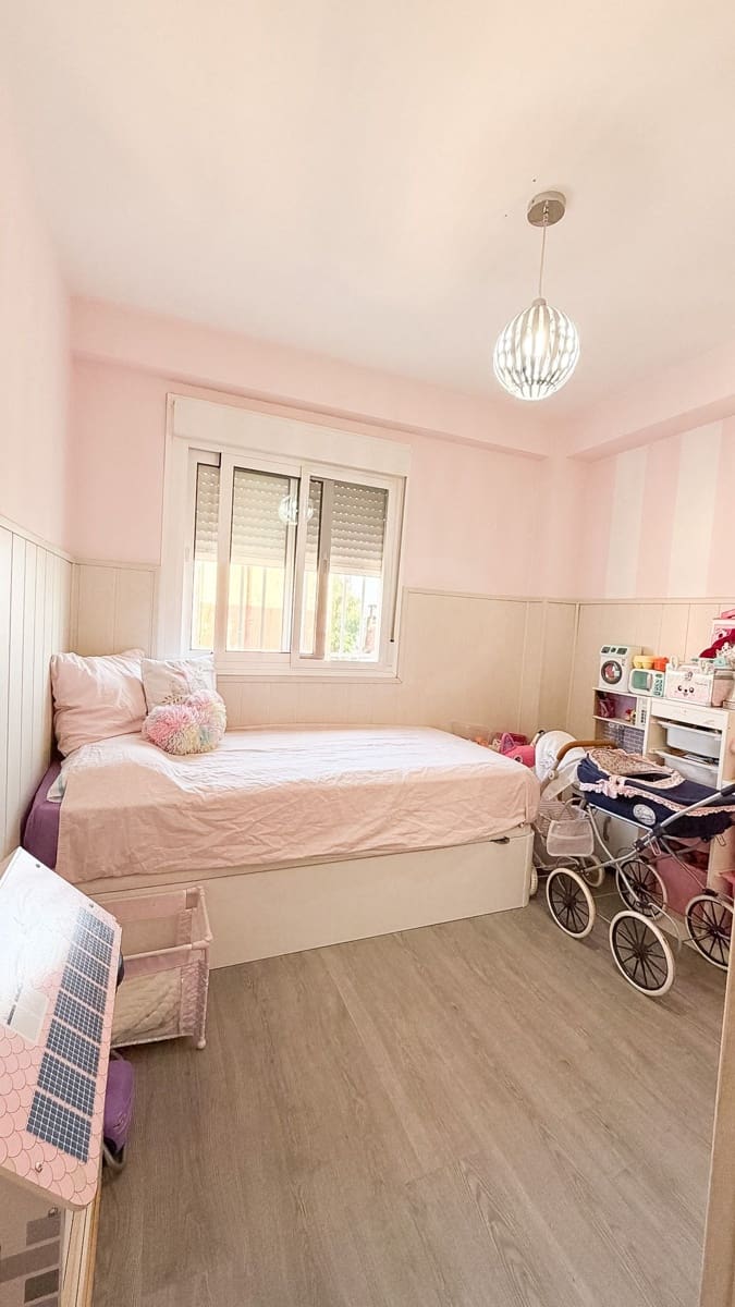 3 makuuhuone Huoneisto myytävänä paikassa Malaga kaupunki - 272 000 € (Ref: 9988624)