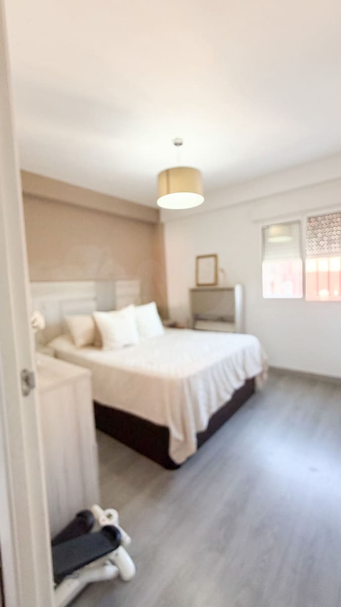 3 makuuhuone Huoneisto myytävänä paikassa Malaga kaupunki - 272 000 € (Ref: 9988624)