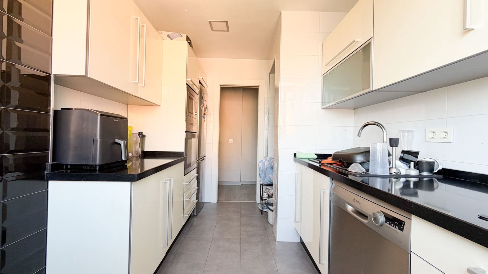 3 makuuhuone Huoneisto myytävänä paikassa Malaga kaupunki - 272 000 € (Ref: 9988624)