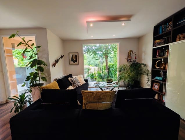 4 soveværelse Rækkehus til salg i Madrid by med swimmingpool - € 799.000 (Ref: 9988627)