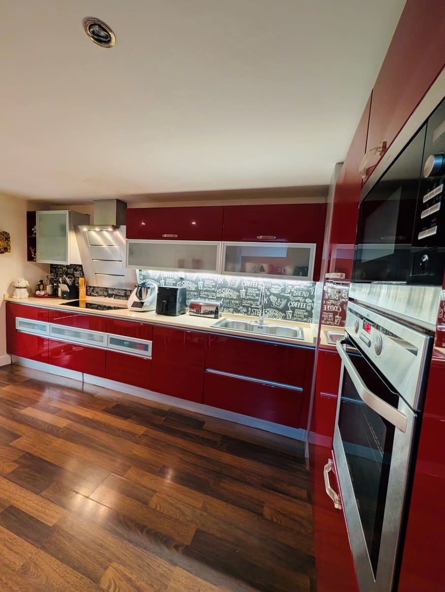 4 soveværelse Rækkehus til salg i Madrid by med swimmingpool - € 799.000 (Ref: 9988627)