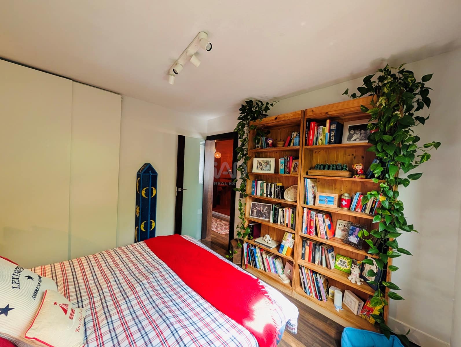 4 soveværelse Rækkehus til salg i Madrid by med swimmingpool - € 799.000 (Ref: 9988627)
