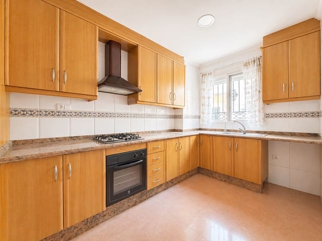 3 Zimmer Apartment zu verkaufen in Abarán mit Garage - 135.000 € (Ref: 9988631)