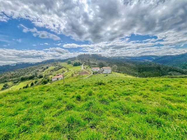 Grunde uden byggetilladelser til salg i Castrillón - € 39.500 (Ref: 9988634)