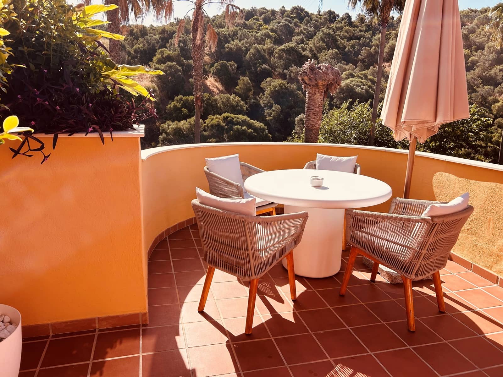 2 chambre Penthouse à vendre à Marbella avec piscine - 450 000 € (Ref: 9988636)