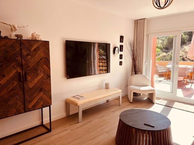 2 chambre Penthouse à vendre à La Reserva, Marbella avec piscine - 450 000 € (Ref: 9988636)