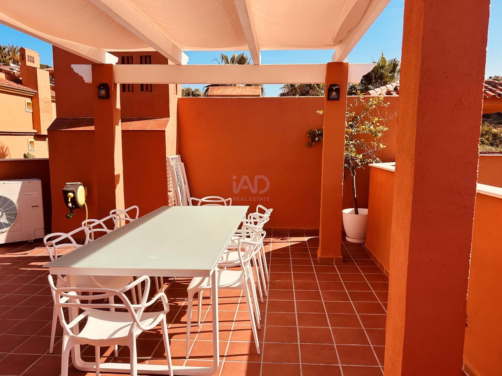 2 chambre Penthouse à vendre à Marbella avec piscine - 450 000 € (Ref: 9988636)