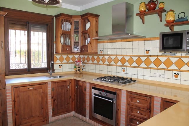 4 sypialnia Willa na sprzedaż w Cortes de la Frontera z basenem - 585 000 € (Ref: 9988639)