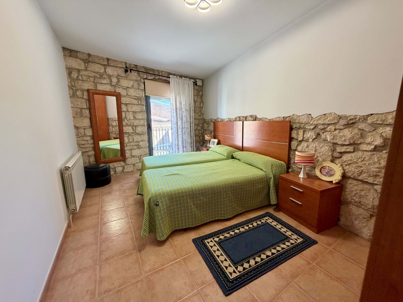 4 soveværelse Byhus til salg i Lleida by med garage - € 293.000 (Ref: 9988642)