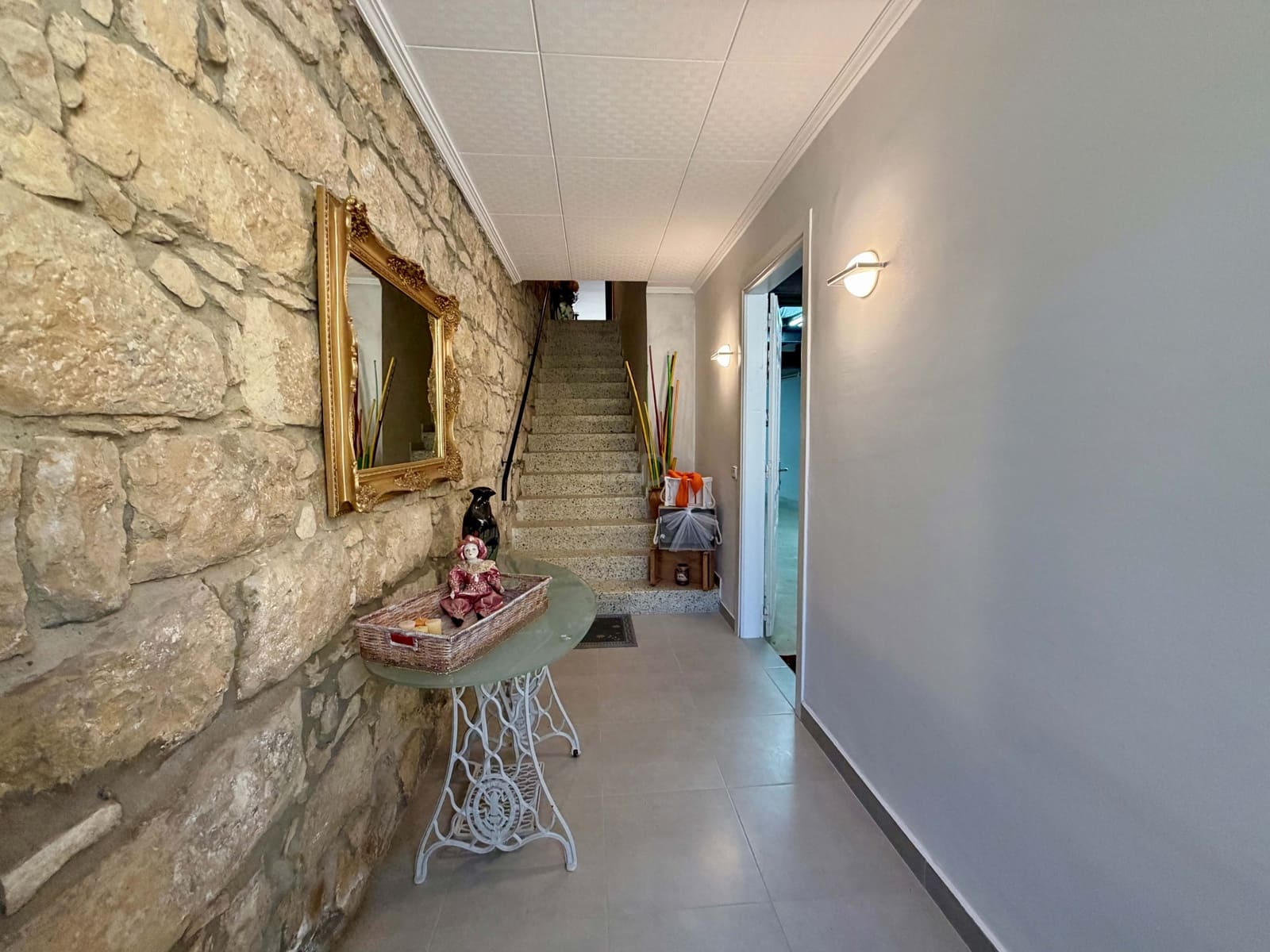 4 soveværelse Byhus til salg i Lleida by med garage - € 293.000 (Ref: 9988642)