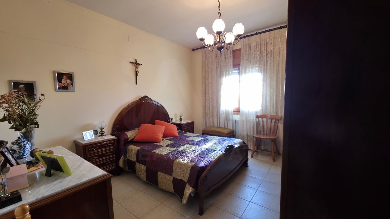 5 sypialnia Finka/Dom wiejski na sprzedaż w Miasto Lleida z garażem - 500 000 € (Ref: 9988646)