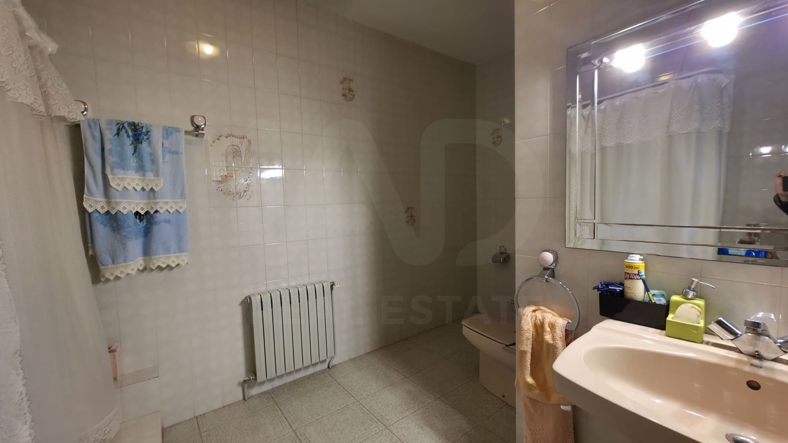 5 sypialnia Finka/Dom wiejski na sprzedaż w Miasto Lleida z garażem - 500 000 € (Ref: 9988646)
