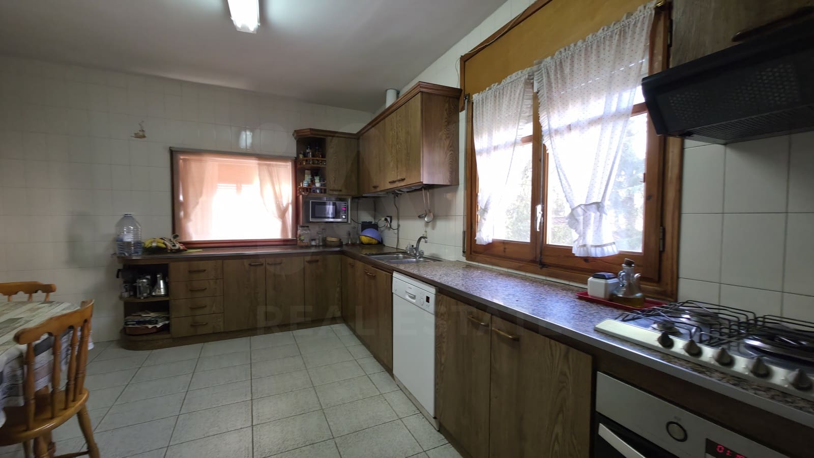 5 sypialnia Finka/Dom wiejski na sprzedaż w Miasto Lleida z garażem - 500 000 € (Ref: 9988646)